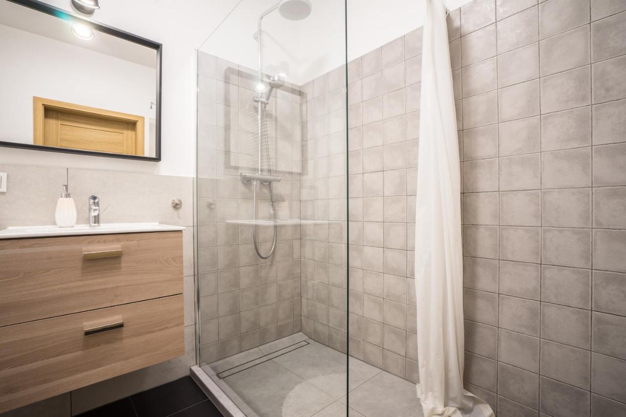 Bizapartments - Modern Flats *