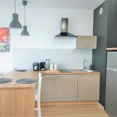 Bizapartments - Modern Flats With Parking Varsovia Exterior foto