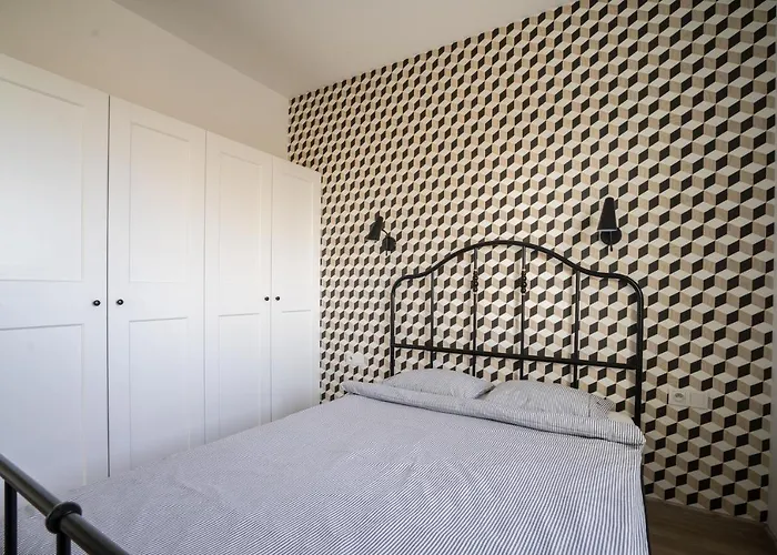 Bizapartments - Modern Flats With Parking